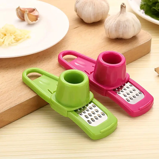 Multifunction Mini Garlic Grater – Compact Handheld Grating Tool for Garlic, Ginger, Cheese & Spices